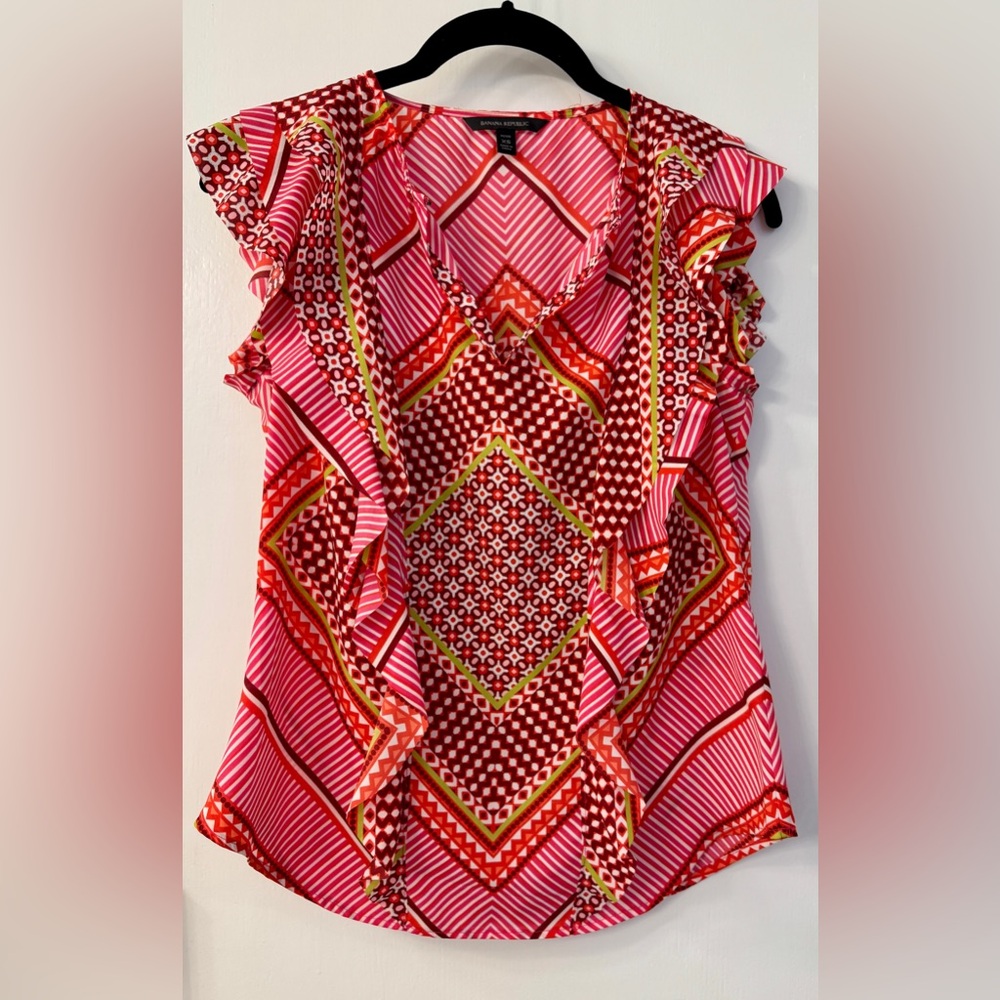Banana Republic Geometric Pattern Sleeveless Top